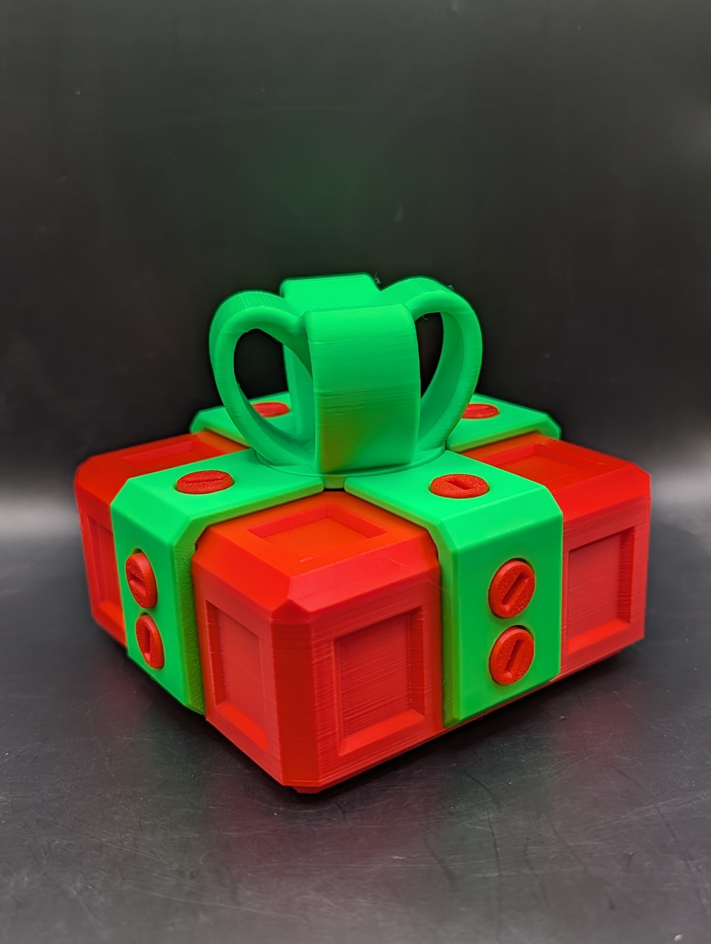 Annoying gift box