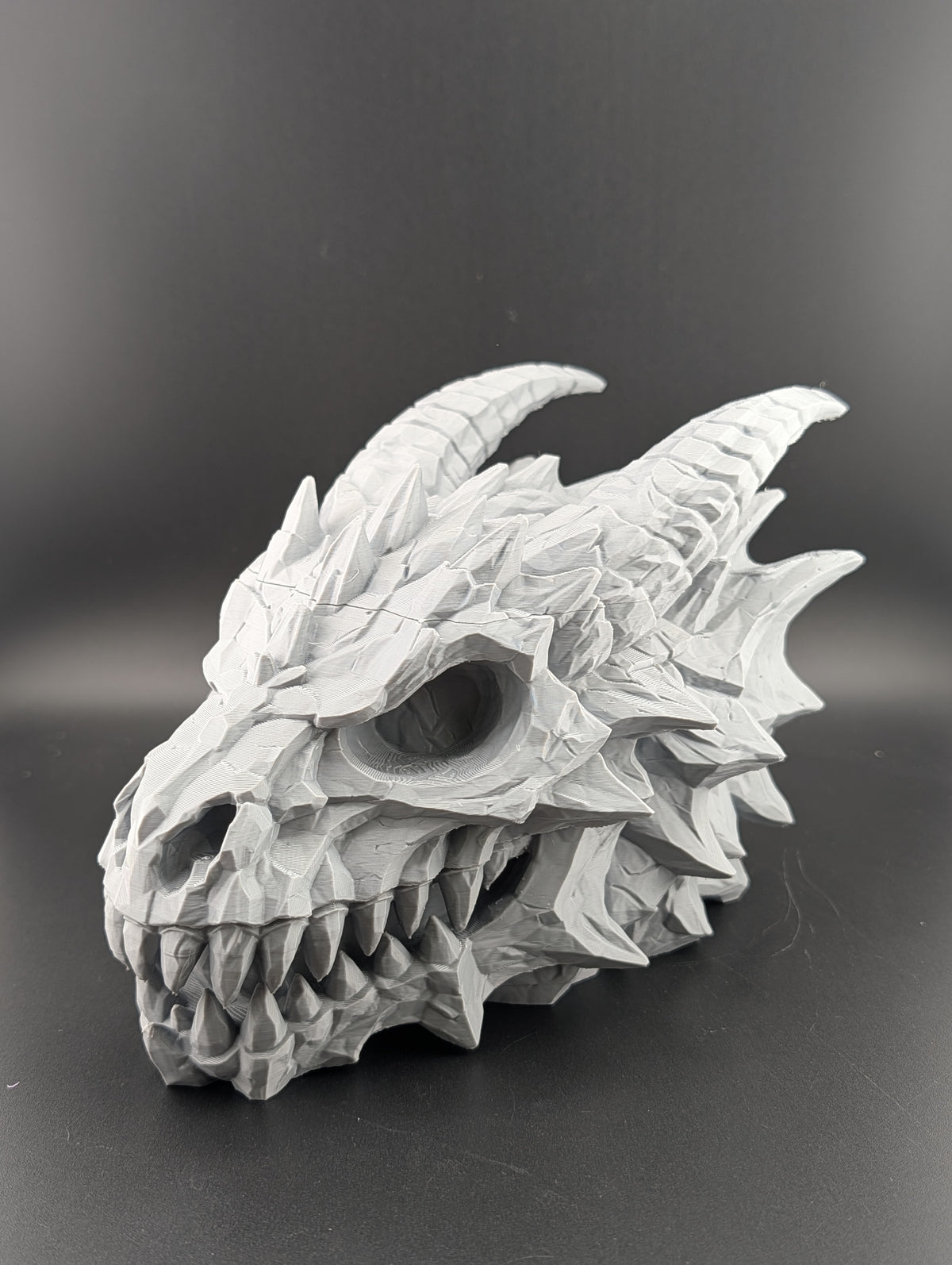 Dragon Skull Commander Deck Box