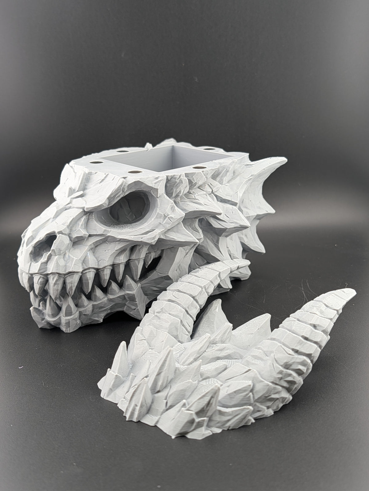 Dragon Skull Commander Deck Box